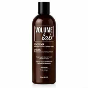Volume Lab Conditioner stärker håret och skyddar det mot åldrande